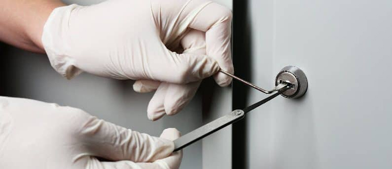 Commercial Emergency Locksmith Livingston